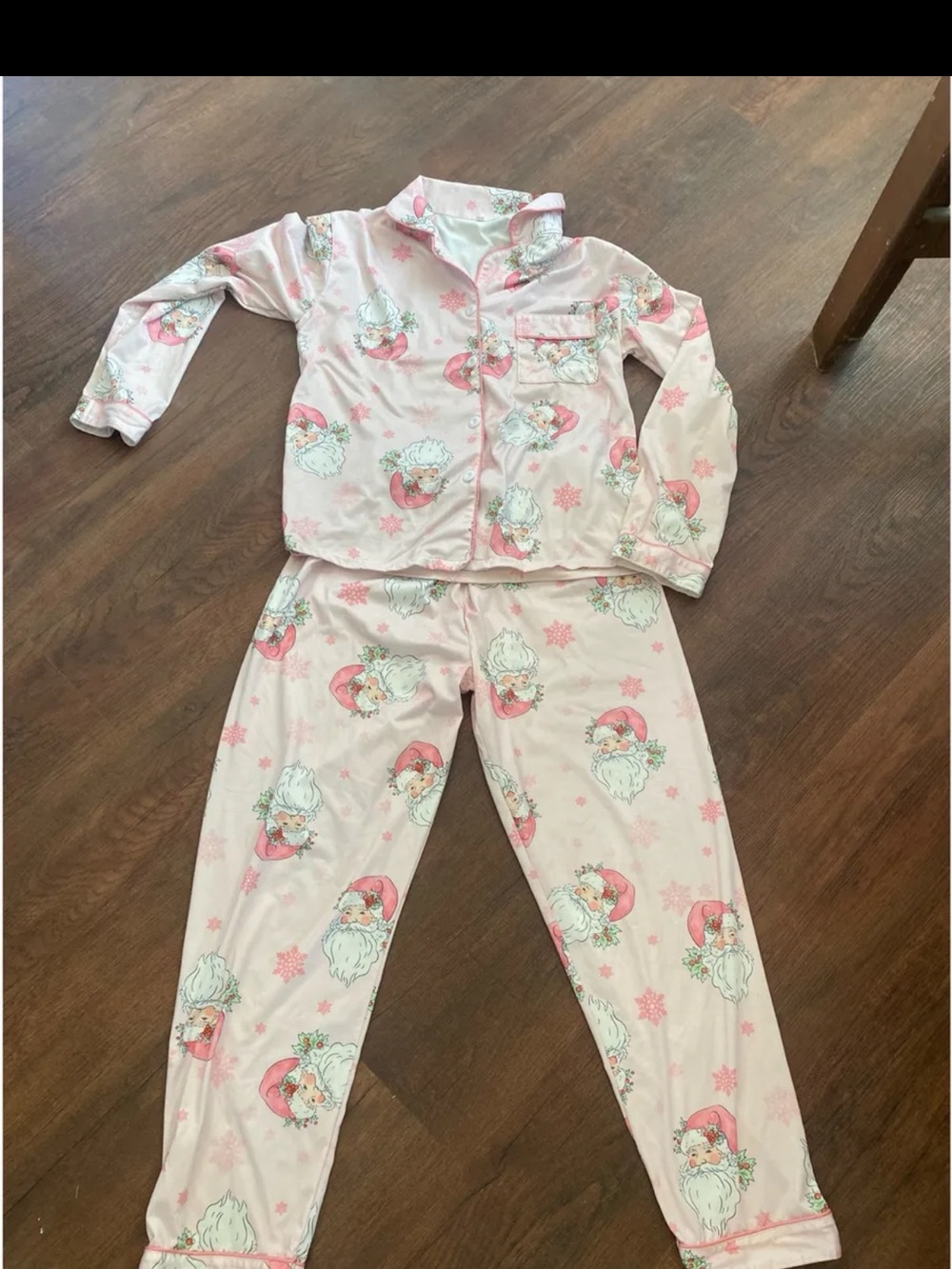 Women’s Pink Santa Print Pajama Set